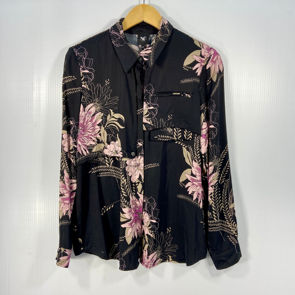 Floral Button-Front Blouse in Black and Pink